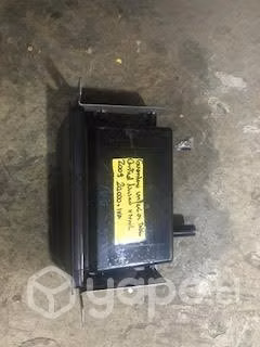 Guantera central tablero Nissan Xtrail T30 2002-11