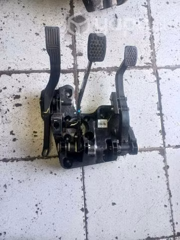 Pedalera chevrolet spark gt 2012 con piola