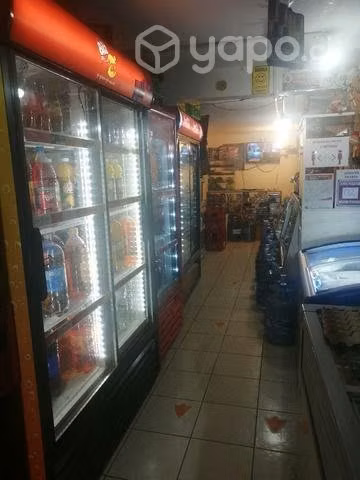 Casa con local comercial