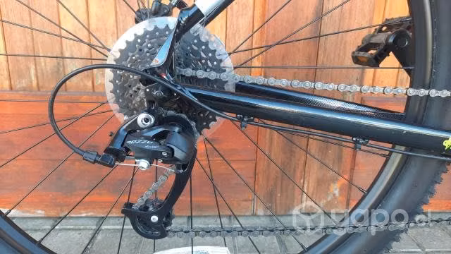Bicicleta CANNONDALE Trail 7 Black