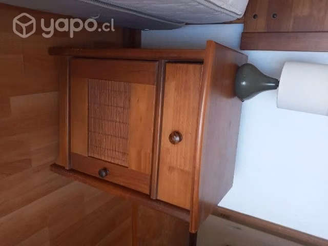 Cama super king con cabezal y veladores pino oregó