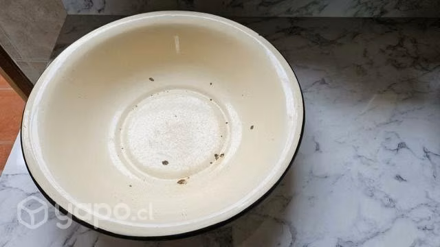 Lavatorio enlozado antiguo