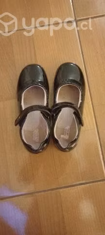 Zapato de charol talla 36