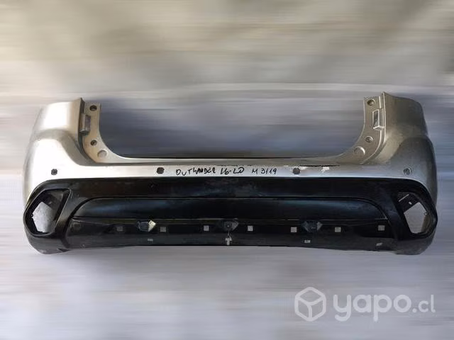 Parachoque trasero Mitsubishi outlander 2016-2020