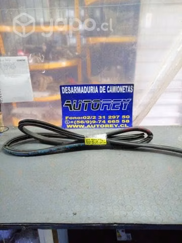 Goma contorno pilar pta del izq Nissan Xtrail 2011