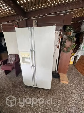 Refrigerador y Freezer Kenmore 2 Puertas