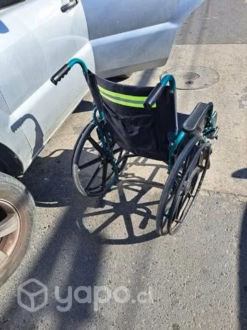 Silla de ruedas impecable - Imagen 2