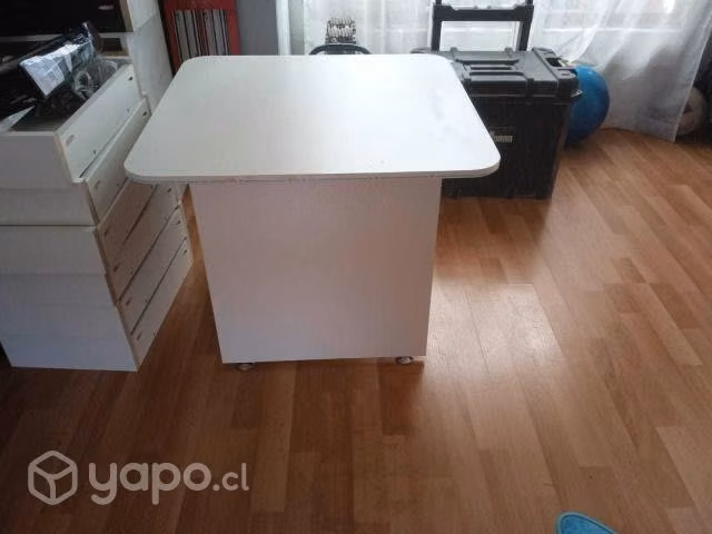 Mesa para niños incluye 2 sillas