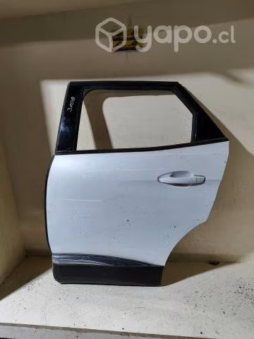 Puerta trasera Peugeot 3008 LH /rgd01m02j
