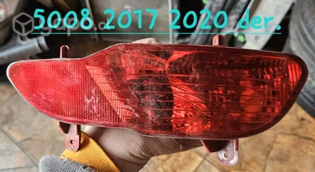 Reflectante derecho P. 5008 2017 2020 bueno origin