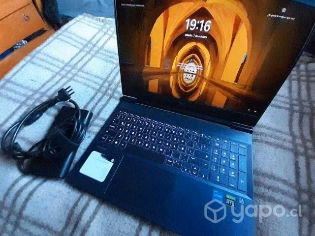 Victus by HP Laptop 16-d0xxx
