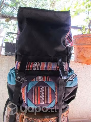 Mochila Amaukan modelo personalizado