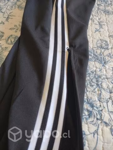 Pantalon buzo adidas