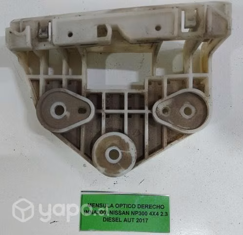 Mensula óptica derecha (NNA300) Nissan Np300 4x4