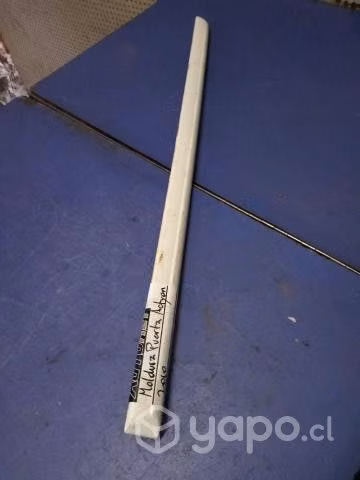 Moldura central puerta tras izq Ssangyong Actyon