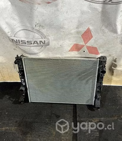 Radiador de Agua Nissan Kicks