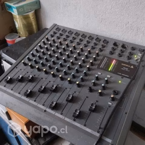 Consola SAMICK