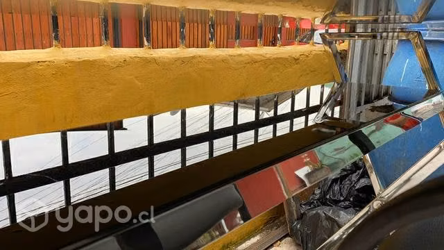 Escritorio de vidrio. En excelentes condiciones