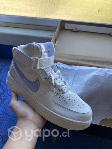 Zapatillas Air force Nuevas 42 - Imagen 2