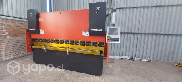 Plegadora hidráulica 100Tn largo 3200 full cnc
