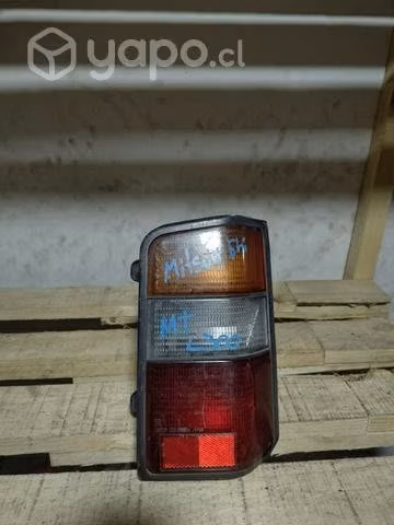 Foco trasero Mitsubishi MT L300