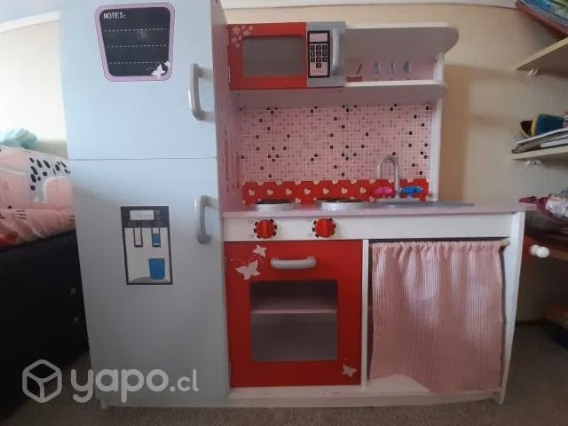 Cocina de madera en muy buen estado