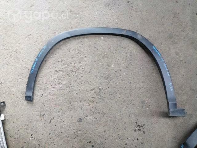 Moldura delantera izquierda lexus rx original