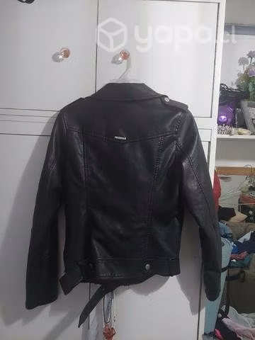 Chaqueta de cuerina biker talla M
