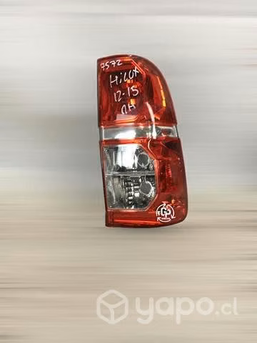 Foco trasero rh toyota hilux 2012-2015