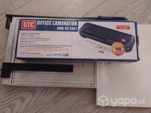 Plastificadora y Guillotina con láminas