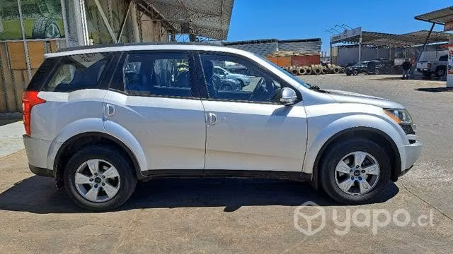 Mahindra xuv500 CRDE AWD 2.2 2016 unica dueña.,