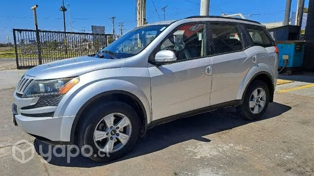 Mahindra xuv500 CRDE AWD 2.2 2016 unica dueña.,