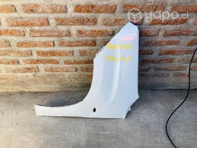 Tapabarro izquierdo Peugeot Berlingo PB