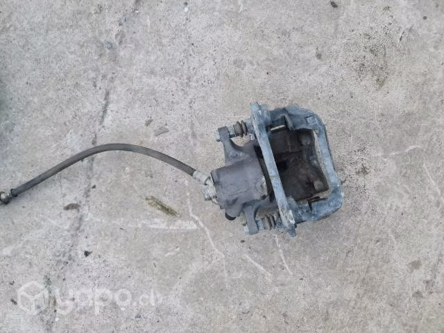 Caliper trasero izquierdo Lexus Gs350 2013