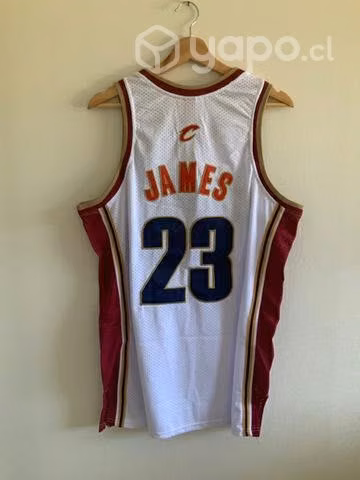 Polera NBA Cleveland 23 Lebron James