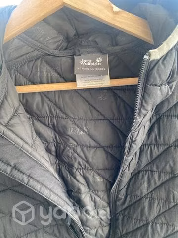 Parka Mujer Jack Wolfskin talla S negra