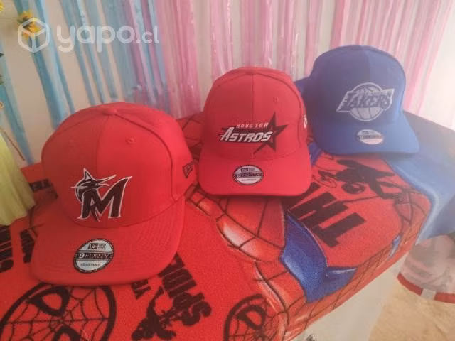 Ventas de chaquetas y gorras consulte
