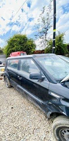 Kia soul en desarme - Imagen 3