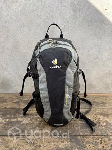 Mochila deuter / camel bag