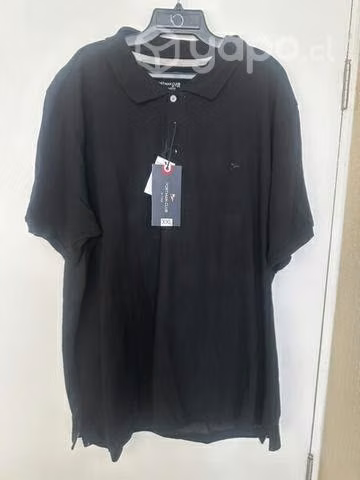 Polera con cuello tipo Pique