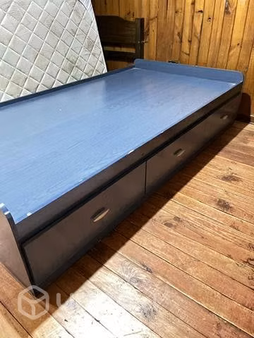 Cama de 1,5 plaza con cajones