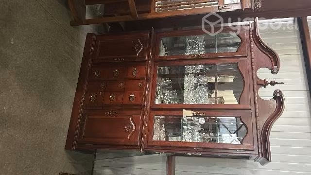 Vitrinas y sillones