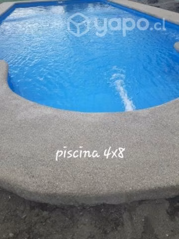 Piscina de hormigón con pasarela 60 cm
