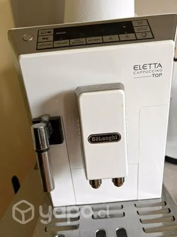 Cafetera automática Eletta marca DeLonghi