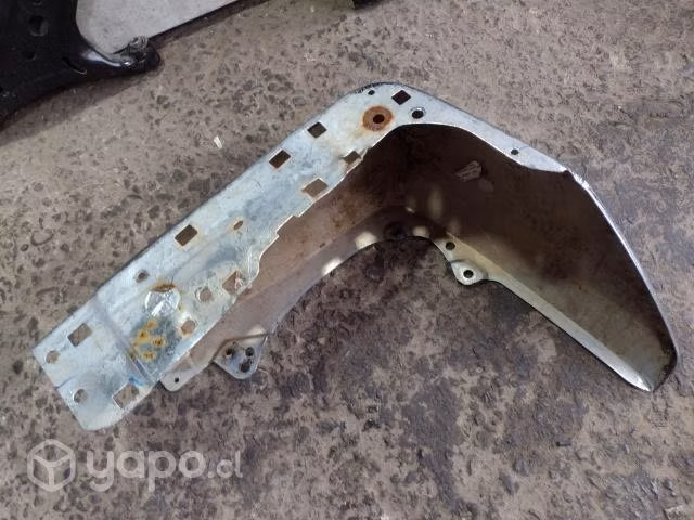 Córner tras izq Toyota tundra 14-20