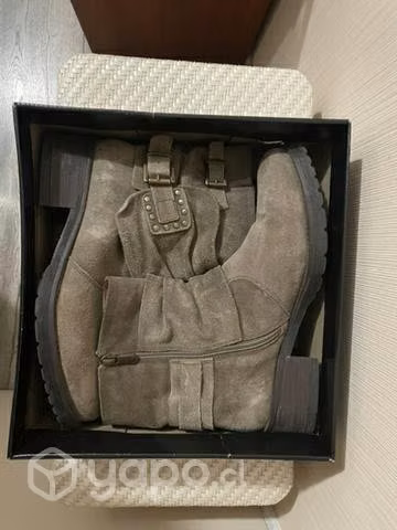 Botines Pollini 40