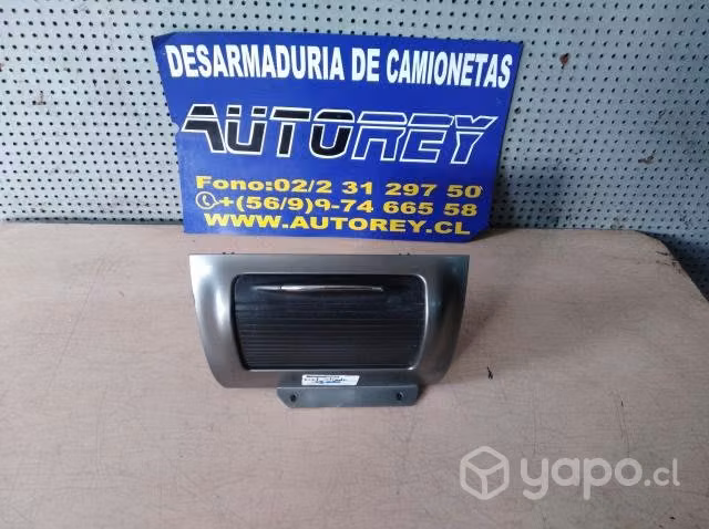 Moldura inferior radio Fiat strada