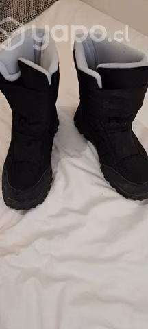 Botas impermeables marca Quechua - Imagen 4