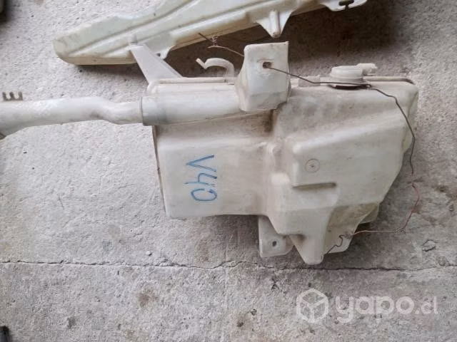 Volvo v40 deposito agua limpiaparabrisas envio reg