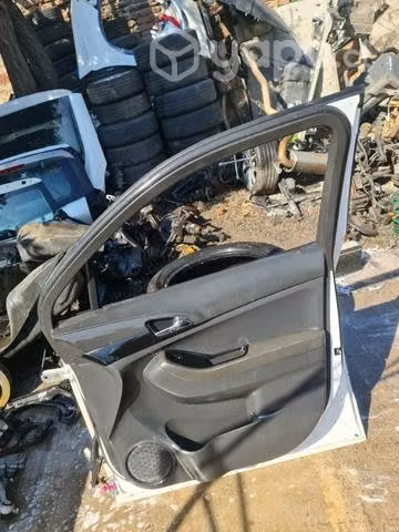 Puerta delantera derecha Chevrolet Orlando